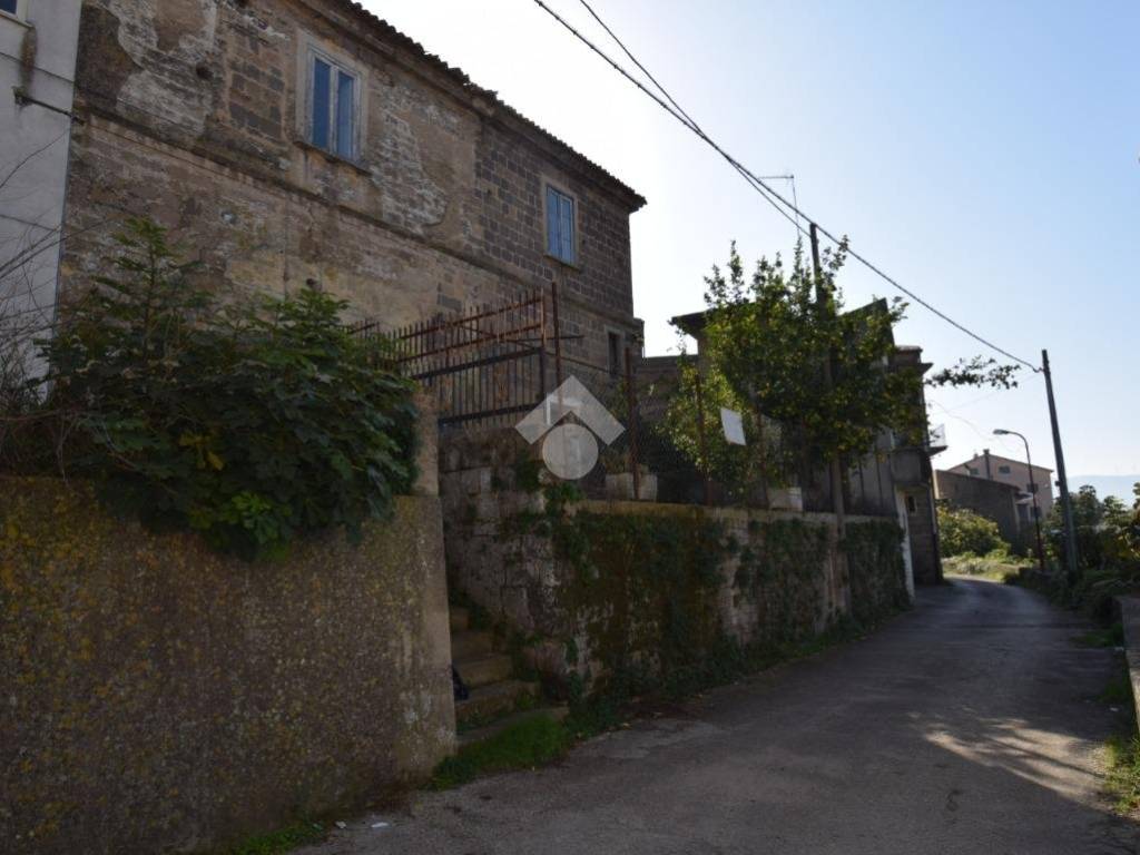 quadrivano in vendita a Sant'Agata de' Goti in zona Cotugni Paolini