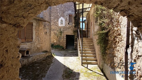 quadrivano in vendita a Sant'Agata de' Goti in zona Cotugni Paolini