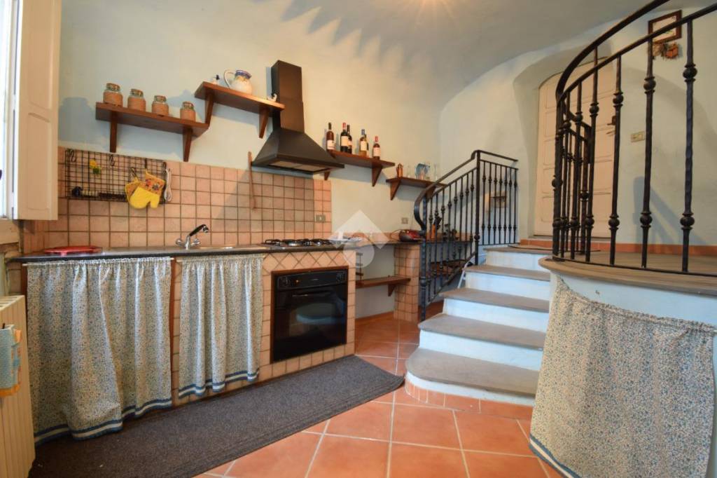 appartamento in vendita a Sant'Agata de' Goti in zona Cotugni Paolini