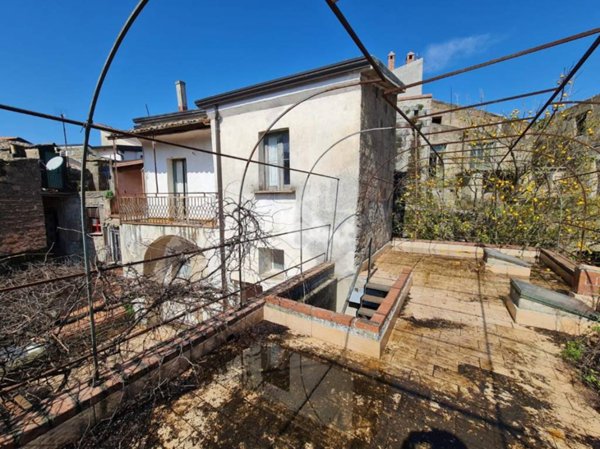 casa indipendente in vendita a Sant'Agata de' Goti in zona Faggiano