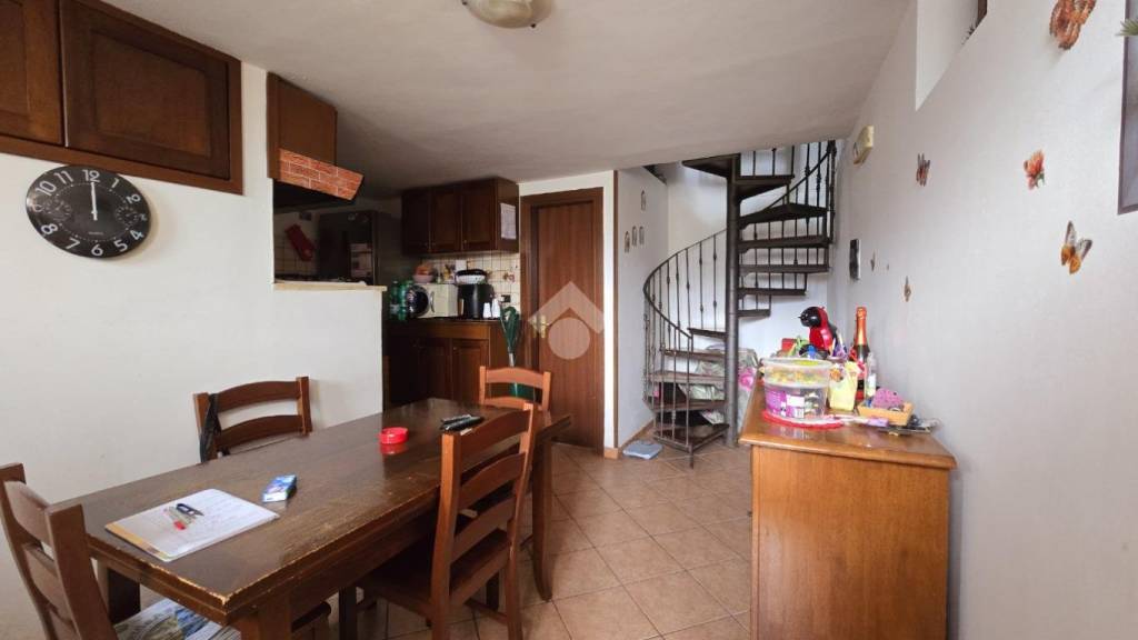 appartamento in vendita a Sant'Agata de' Goti in zona Cotugni Paolini