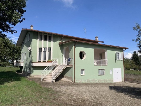 casa indipendente in vendita a Sant'Angelo a Cupolo in zona Pastene