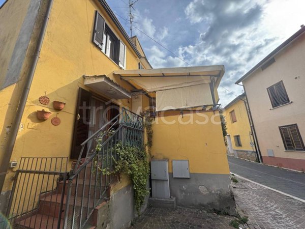 casa indipendente in vendita a Sant'Angelo a Cupolo