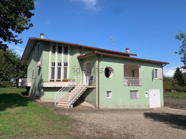 casa indipendente in vendita a Sant'Angelo a Cupolo in zona Pastene