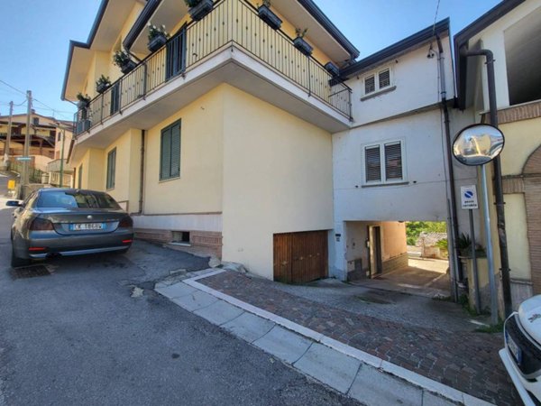 appartamento in vendita a Sant'Angelo a Cupolo in zona Motta
