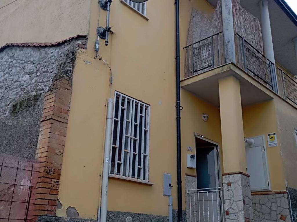 appartamento in vendita a Sant'Angelo a Cupolo in zona Perrillo