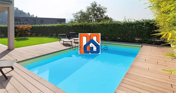 casa indipendente in vendita a Sant'Angelo a Cupolo