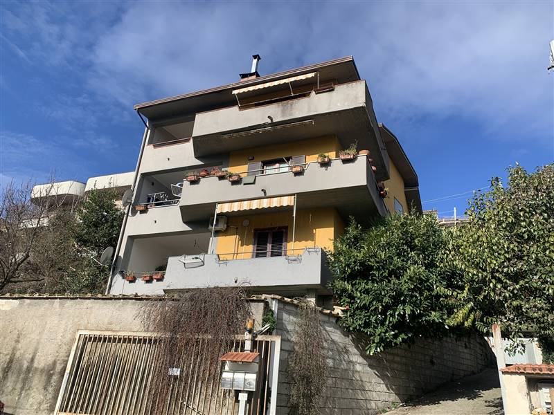 appartamento in vendita a Sant'Angelo a Cupolo in zona Pastene