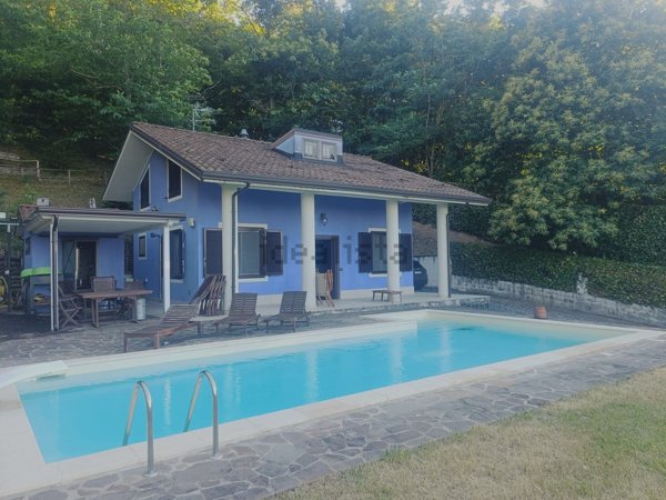 casa indipendente in vendita a Sant'Angelo a Cupolo in zona Montorsi