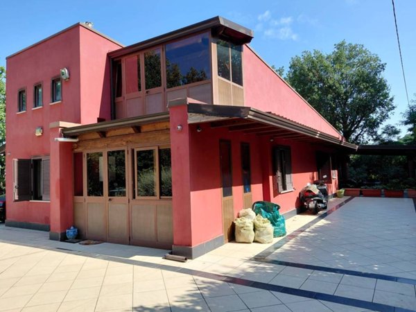 casa indipendente in vendita a Sant'Angelo a Cupolo in zona Montorsi