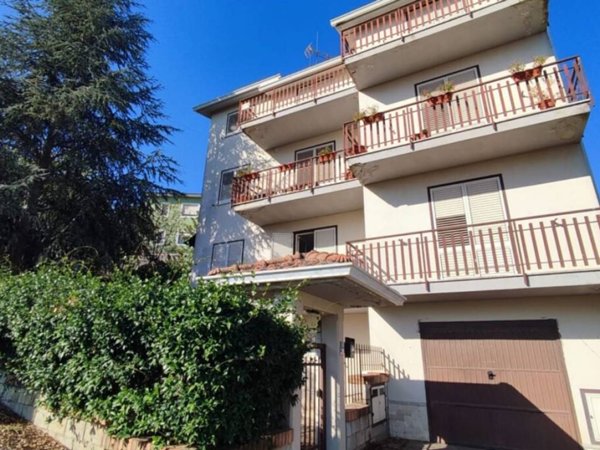 appartamento in vendita a Sant'Angelo a Cupolo in zona Montorsi