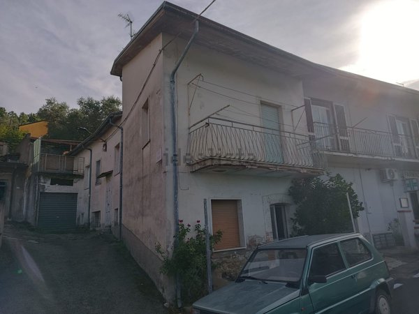 casa indipendente in vendita a Sant'Angelo a Cupolo in zona Bagnara