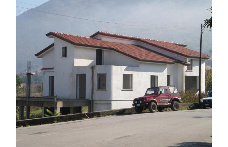 casa indipendente in vendita a Solopaca