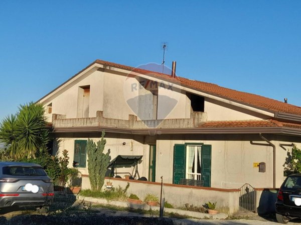 casa indipendente in vendita a Solopaca