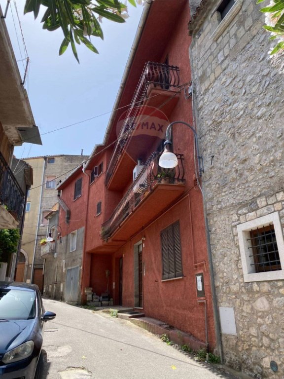 casa semindipendente in vendita a Solopaca