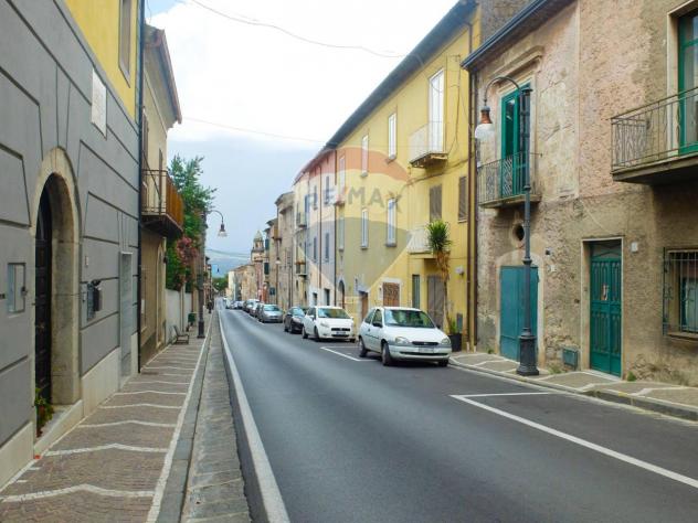 casa indipendente in vendita a Solopaca