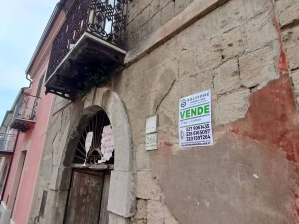 casa indipendente in vendita a Solopaca