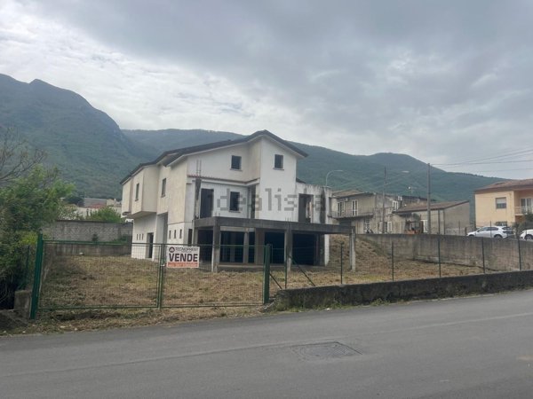 casa indipendente in vendita a Solopaca