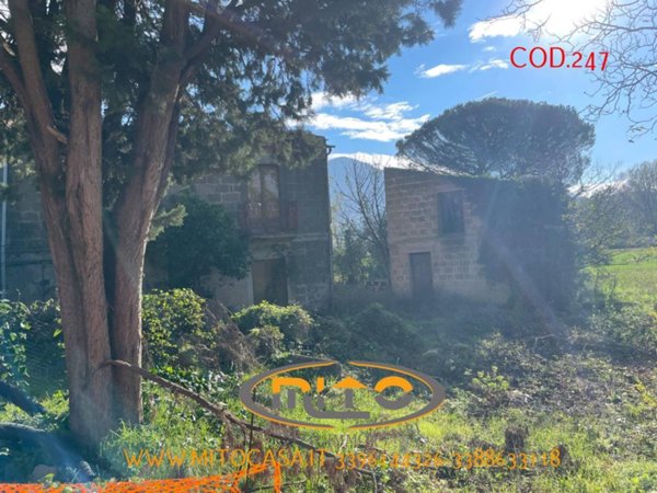 casa indipendente in vendita a Telese Terme