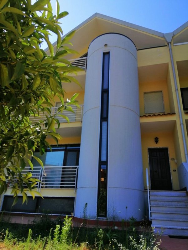casa indipendente in vendita a Telese Terme