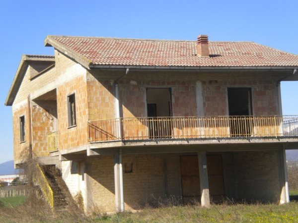 casa indipendente in vendita a Telese Terme