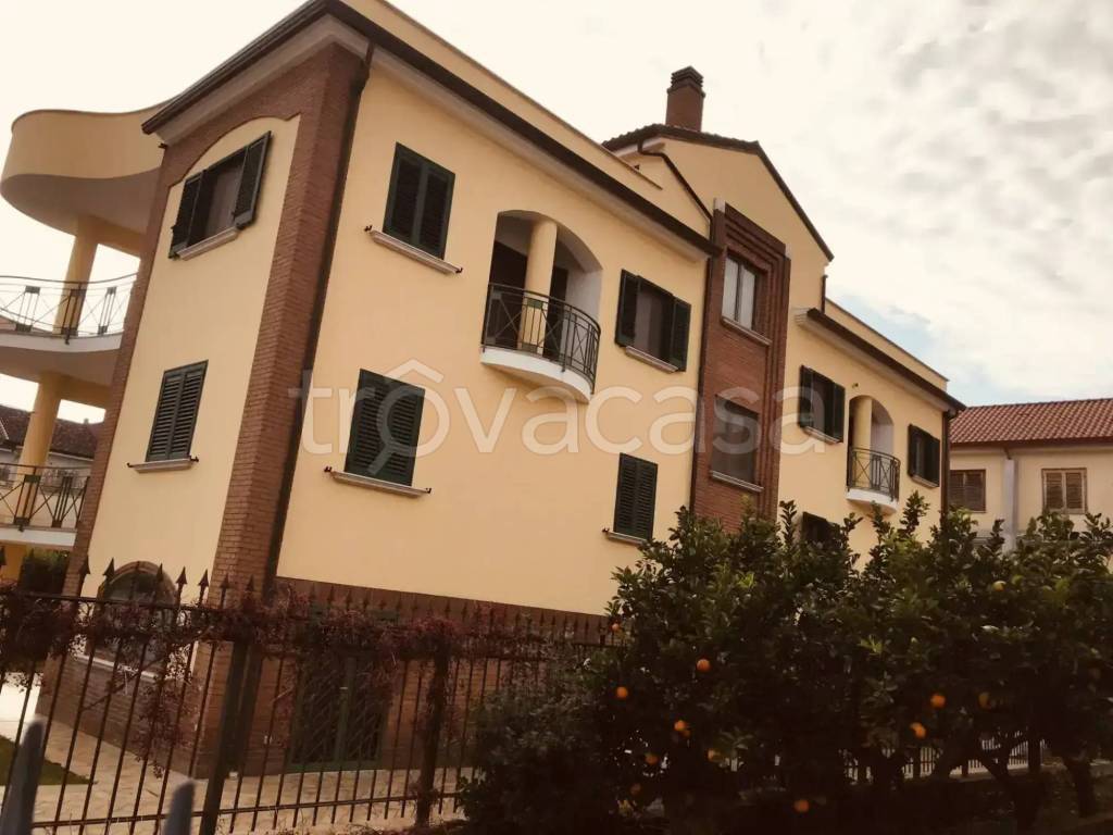 casa indipendente in vendita a Telese Terme