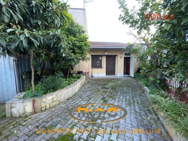casa indipendente in vendita a Telese Terme