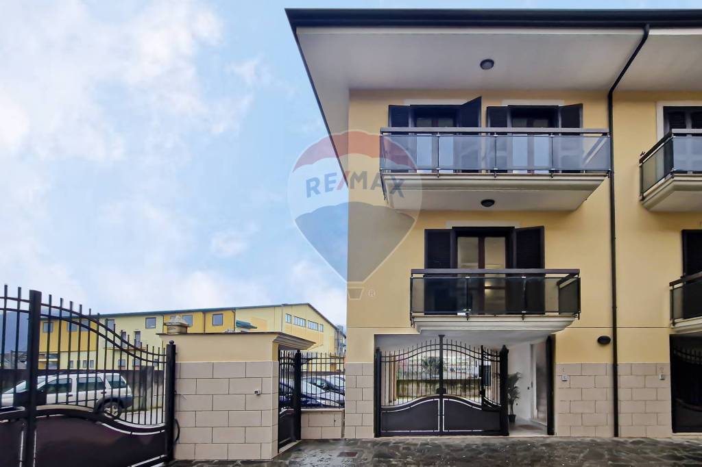 casa indipendente in vendita a Telese Terme