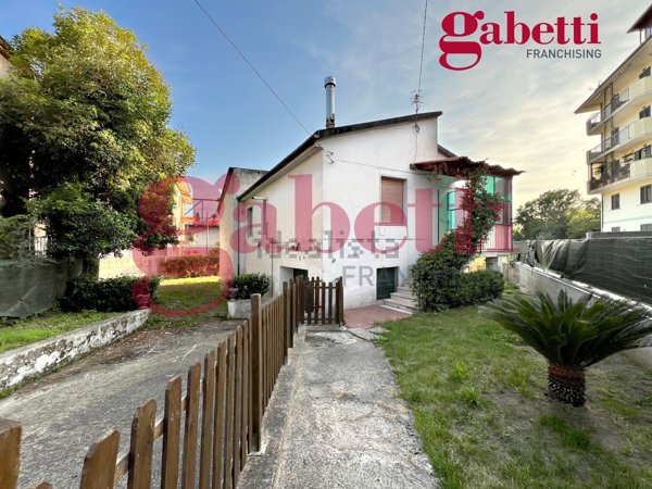 casa indipendente in vendita a Telese Terme