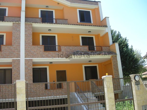 casa indipendente in vendita a Telese Terme