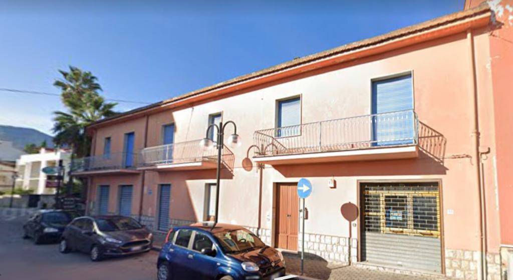 negozio in vendita a Telese Terme