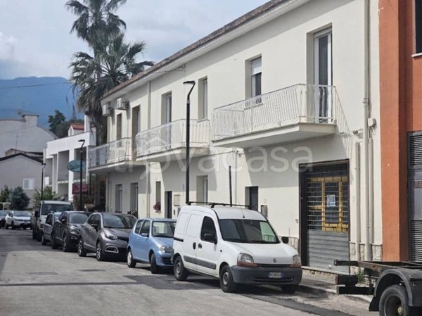negozio in vendita a Telese Terme