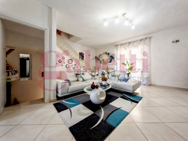 casa indipendente in vendita a Telese Terme