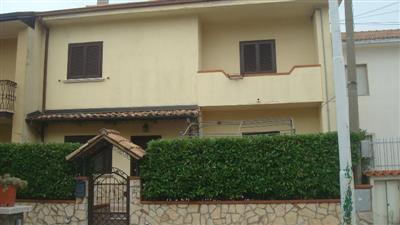 casa indipendente in vendita a Tocco Caudio