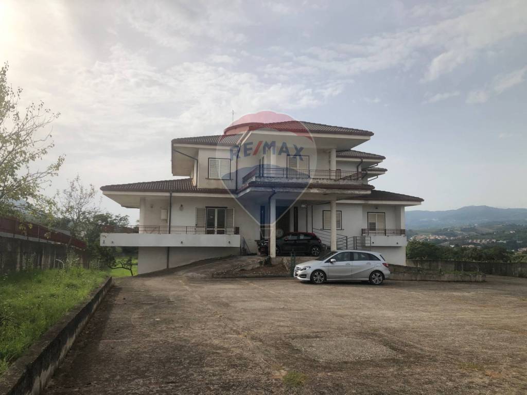 casa indipendente in vendita a Torrecuso