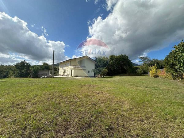 casa indipendente in vendita a Torrecuso