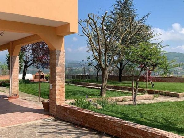 casa indipendente in vendita a Torrecuso