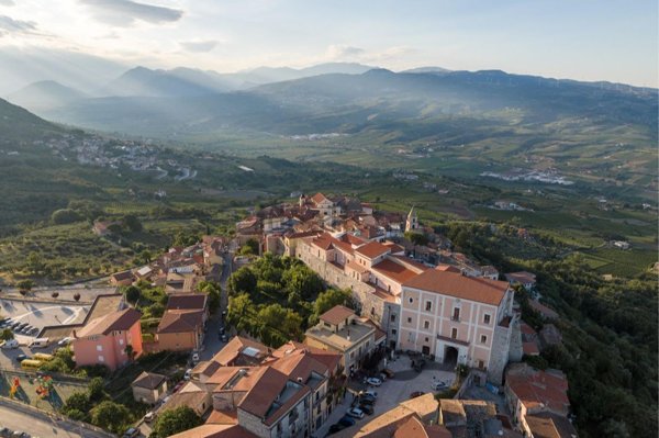 casa indipendente in vendita a Torrecuso in zona Collepiano