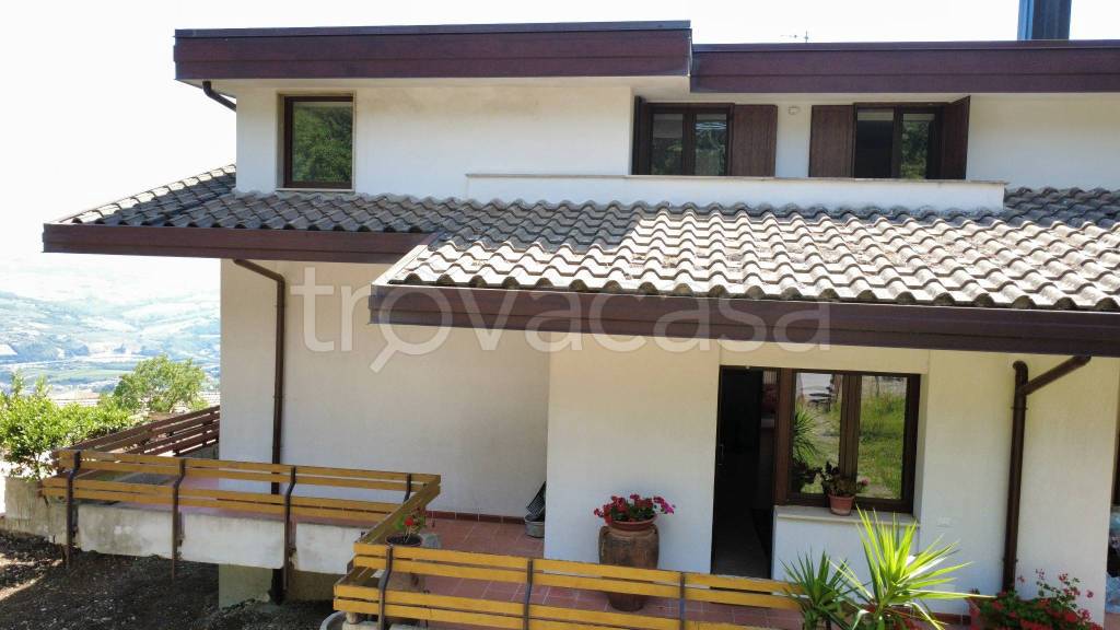casa indipendente in vendita a Torrecuso