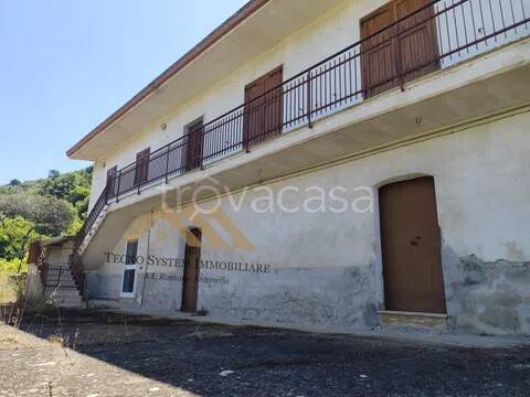 casa indipendente in vendita a Vitulano