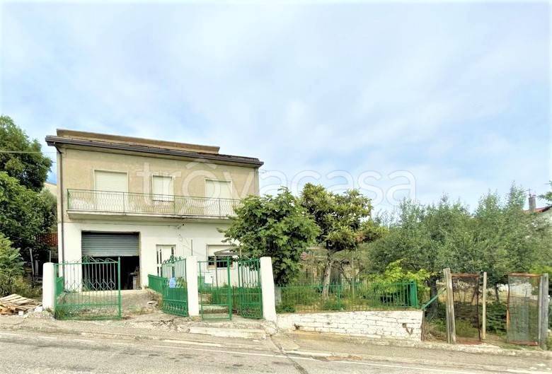 casa indipendente in vendita a Sant'Arcangelo Trimonte