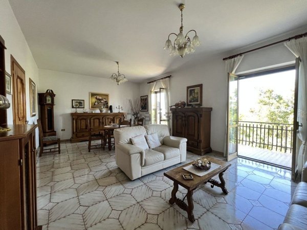 casa indipendente in vendita a Sant'Arcangelo Trimonte