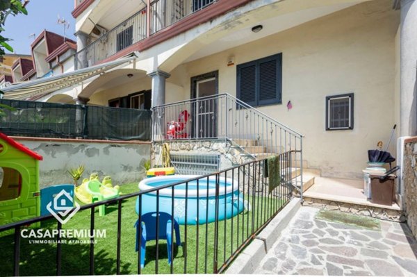 casa indipendente in vendita ad Acerra