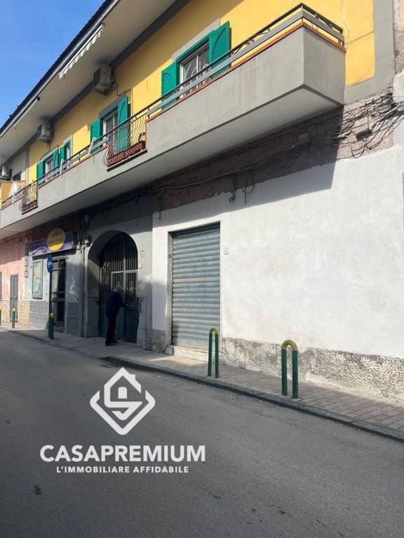 negozio in vendita ad Acerra
