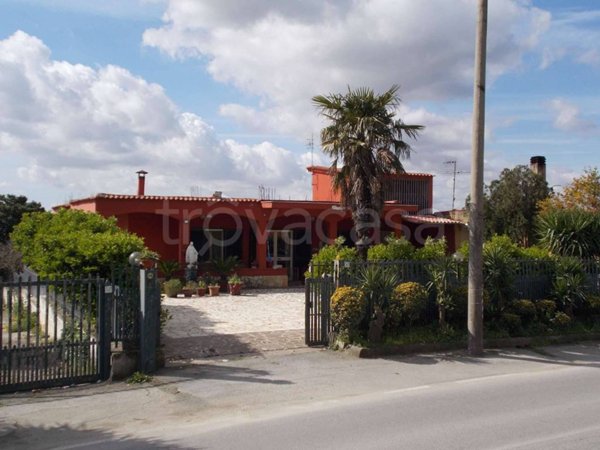 casa indipendente in vendita ad Acerra