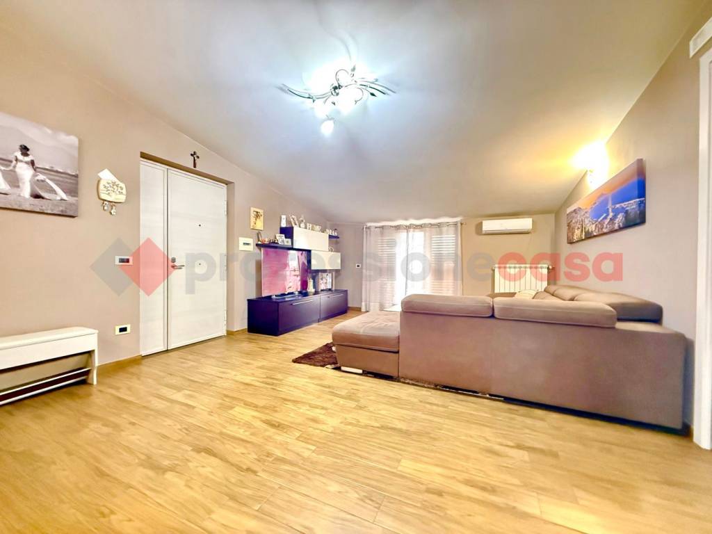 appartamento in vendita ad Acerra in zona Centro Città