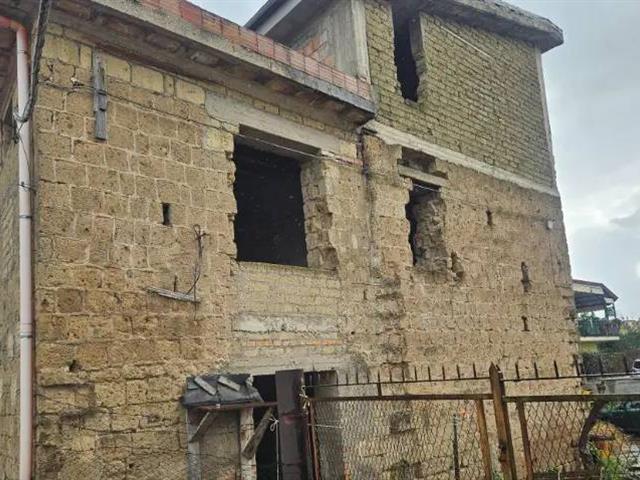 casa indipendente in vendita ad Acerra