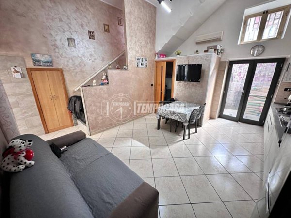 casa indipendente in vendita ad Acerra