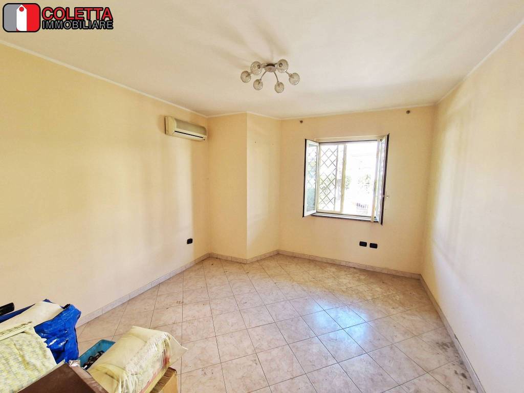 casa indipendente in vendita ad Acerra in zona Centro Città