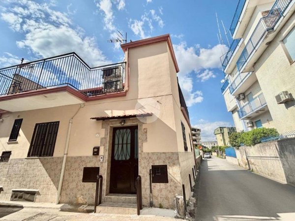 casa indipendente in vendita ad Acerra
